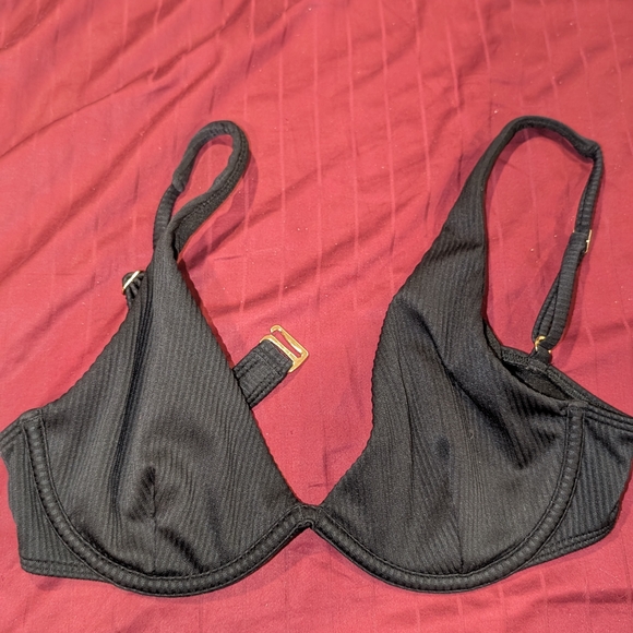 Hollister Other - Hollister Black High Apex Underwire Bikini Top Medium/34C Black